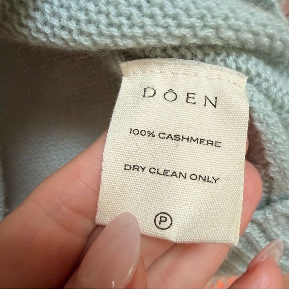 Doen Gidea Cashmere Sweater in Tidepool size small - Picture 10 of 12